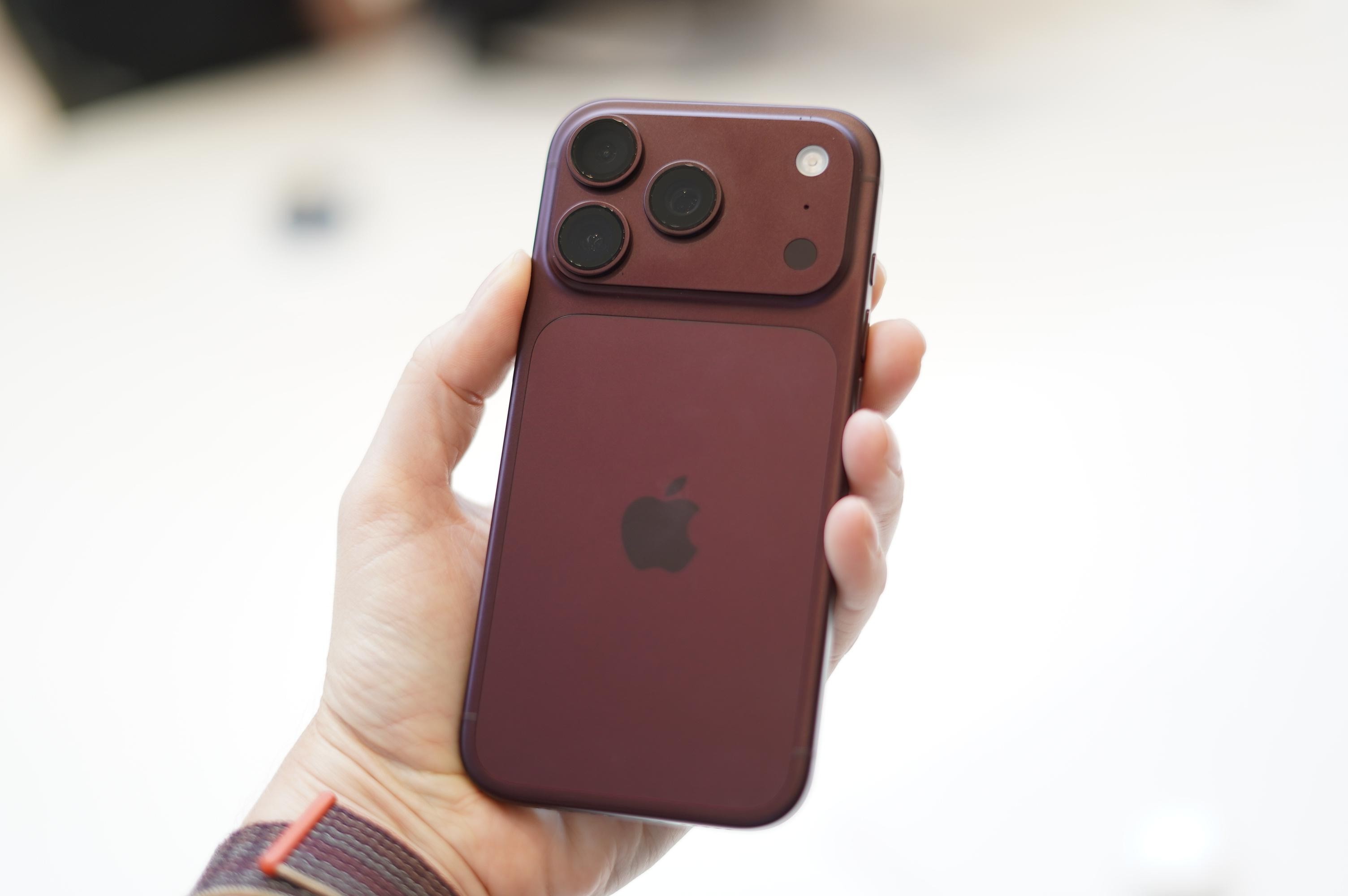 iPhone 18 Pro and Pro Max: Our First Hands-On Impressions