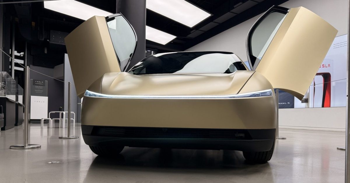 Tesla's active robotaxi fleet in Austin drops back to 8 vehicles