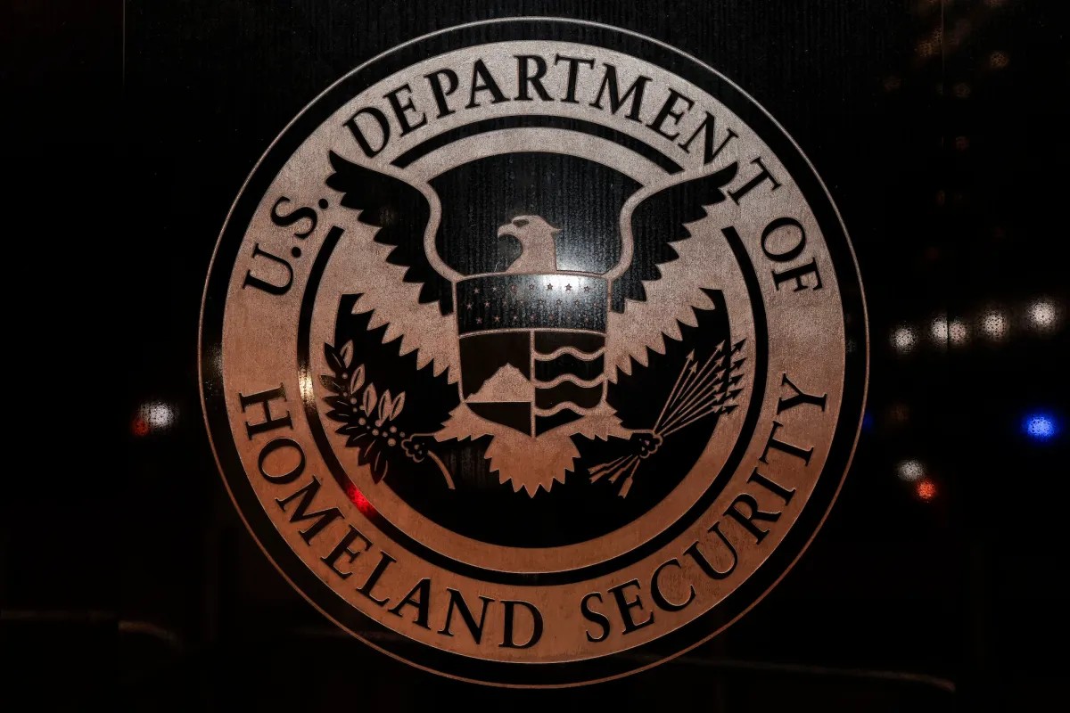Hacker steals personal data of thousands of Homeland Security employees