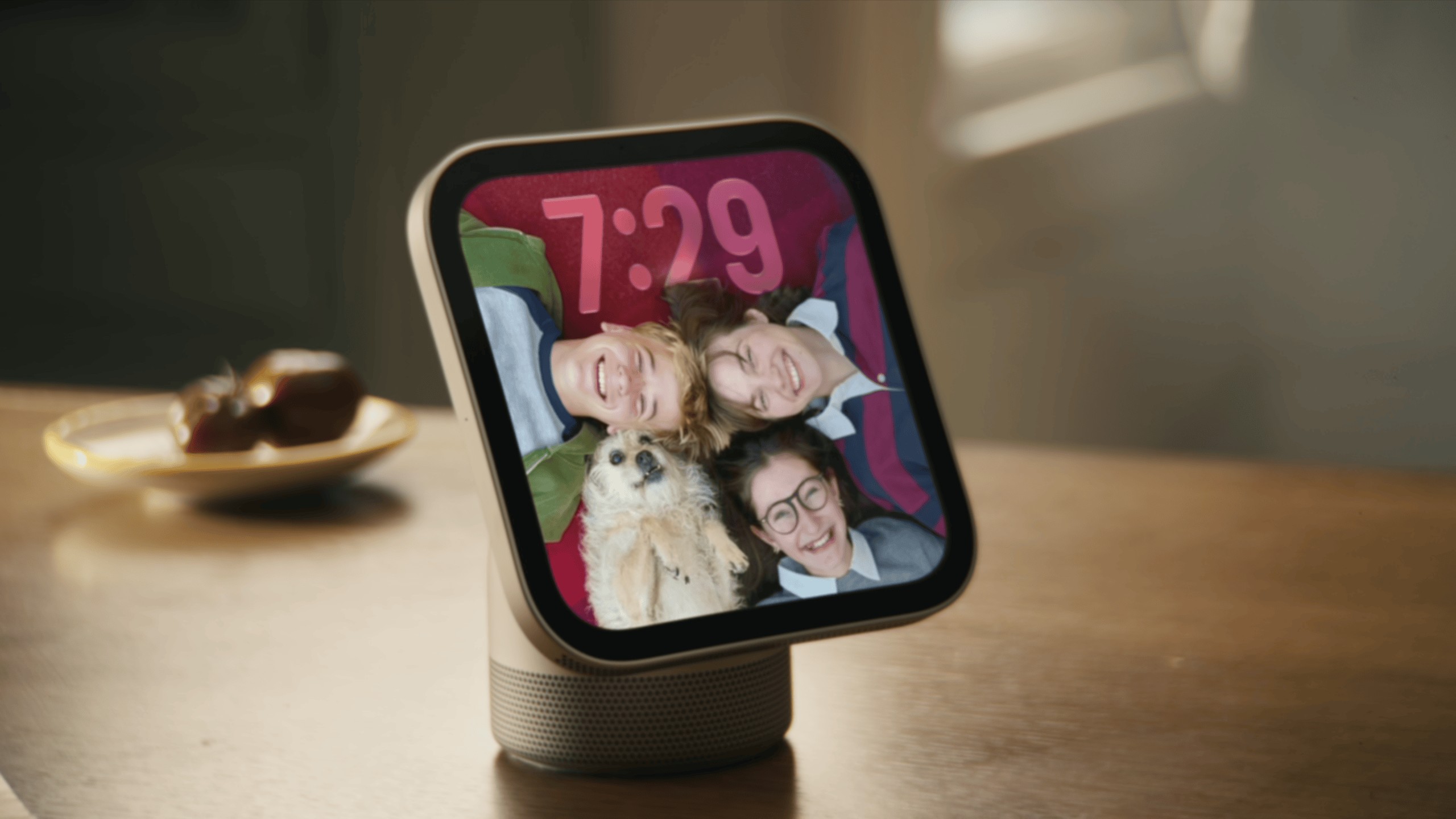 Apple kompaniyasi o'zining yangi HomeView aqlli uy markazini taqdim etdi