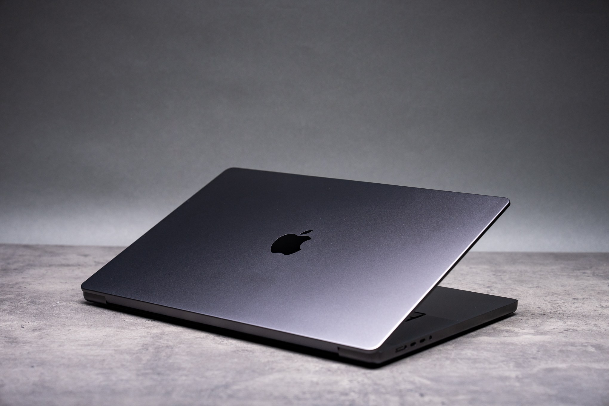 Apple to Reportedly Debut First Touchscreen MacBook Soon