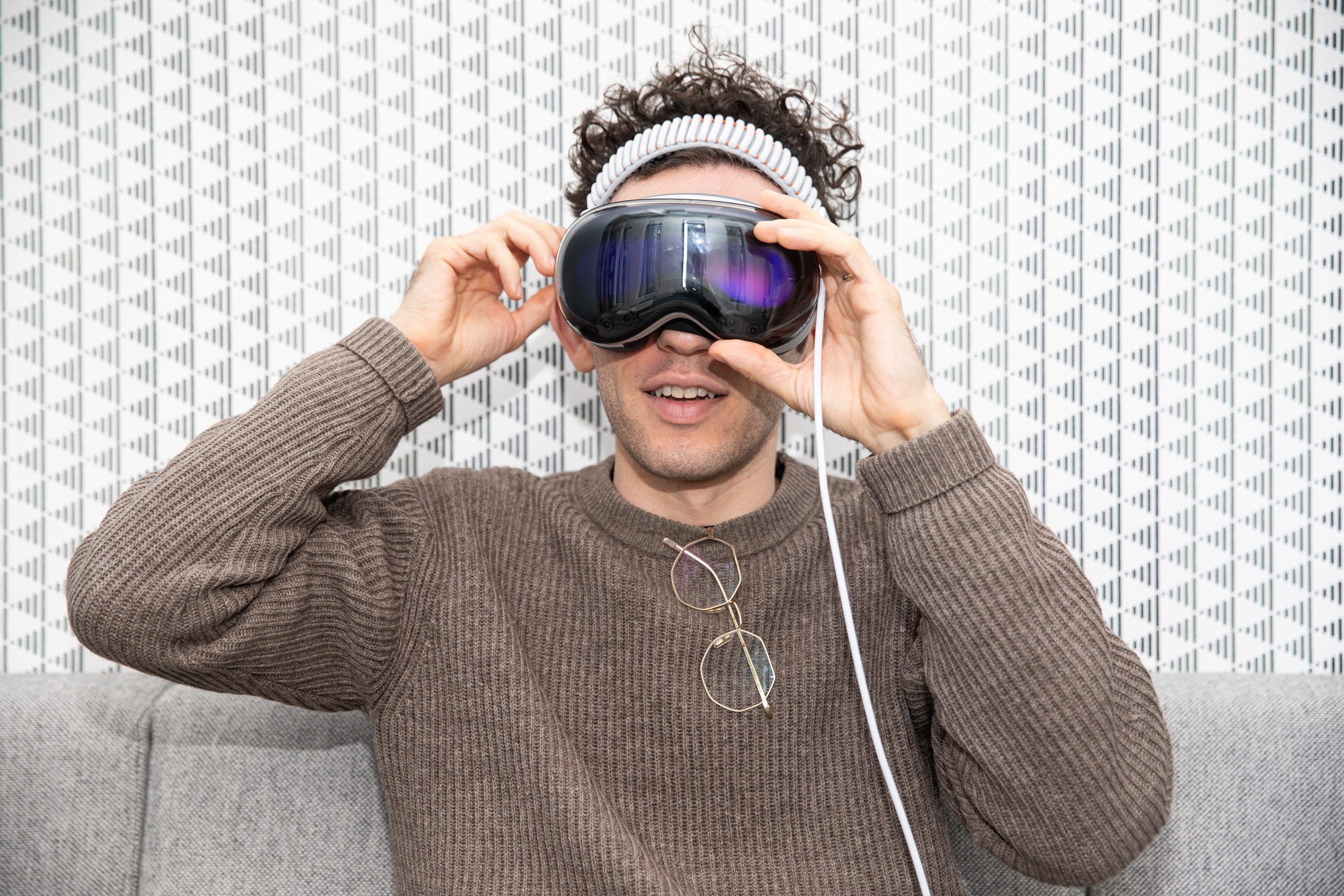Apple cuts staff working on Vision Pro and Siri teams