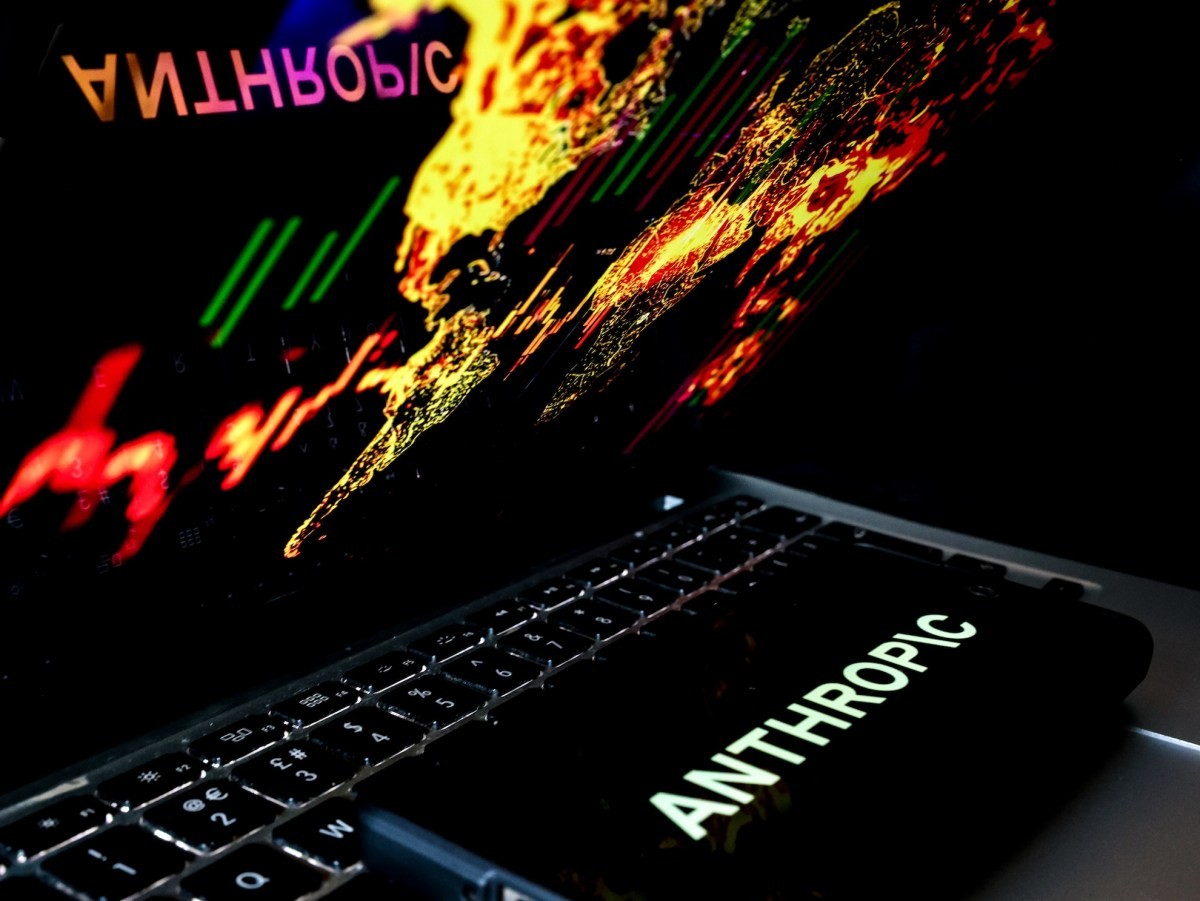 Anthropic researcher gives a peek at self-improving AI capabilities