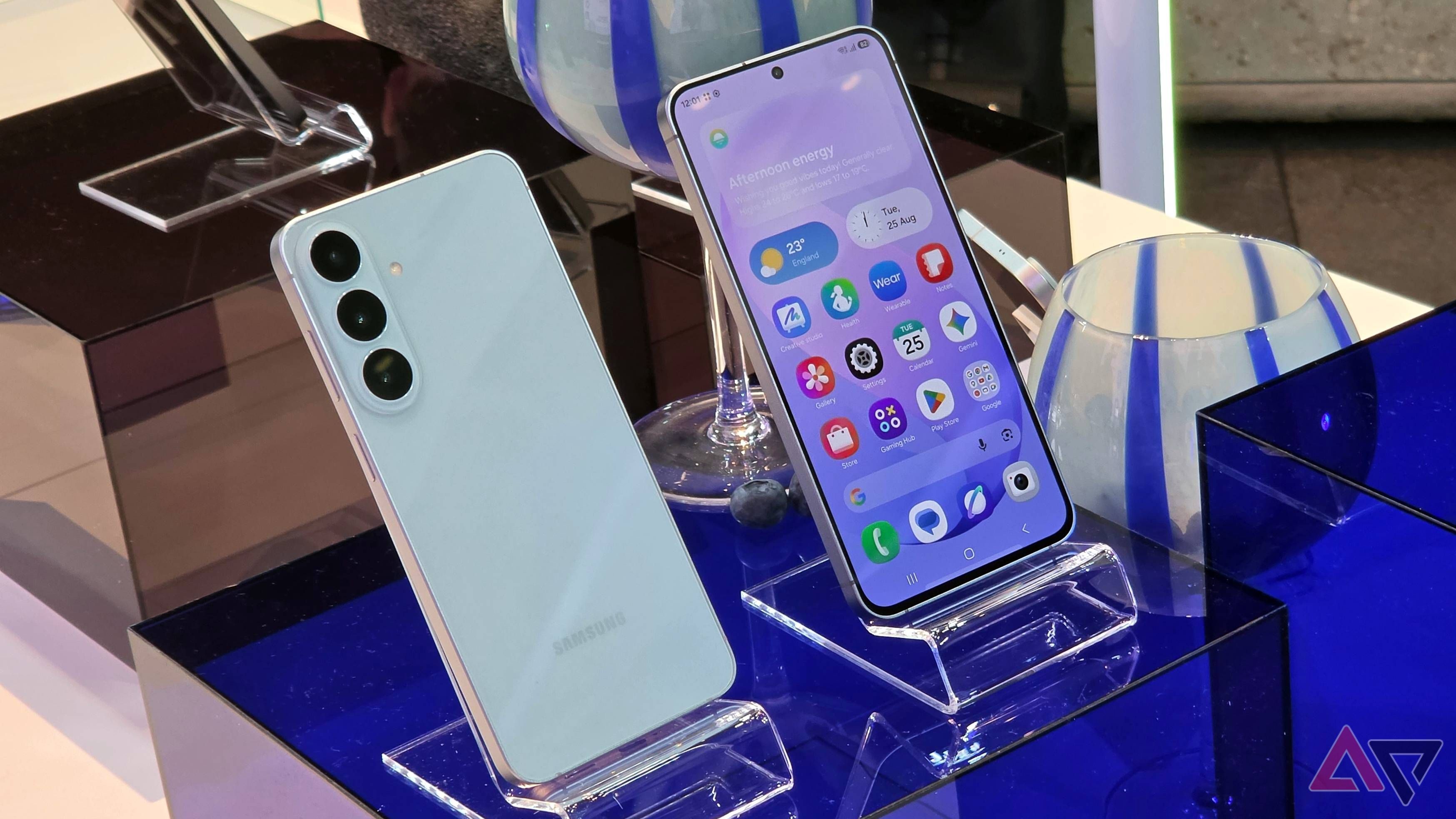 Samsung Galaxy S26 FE бесплатно: условия от T-Mobile и Verizon