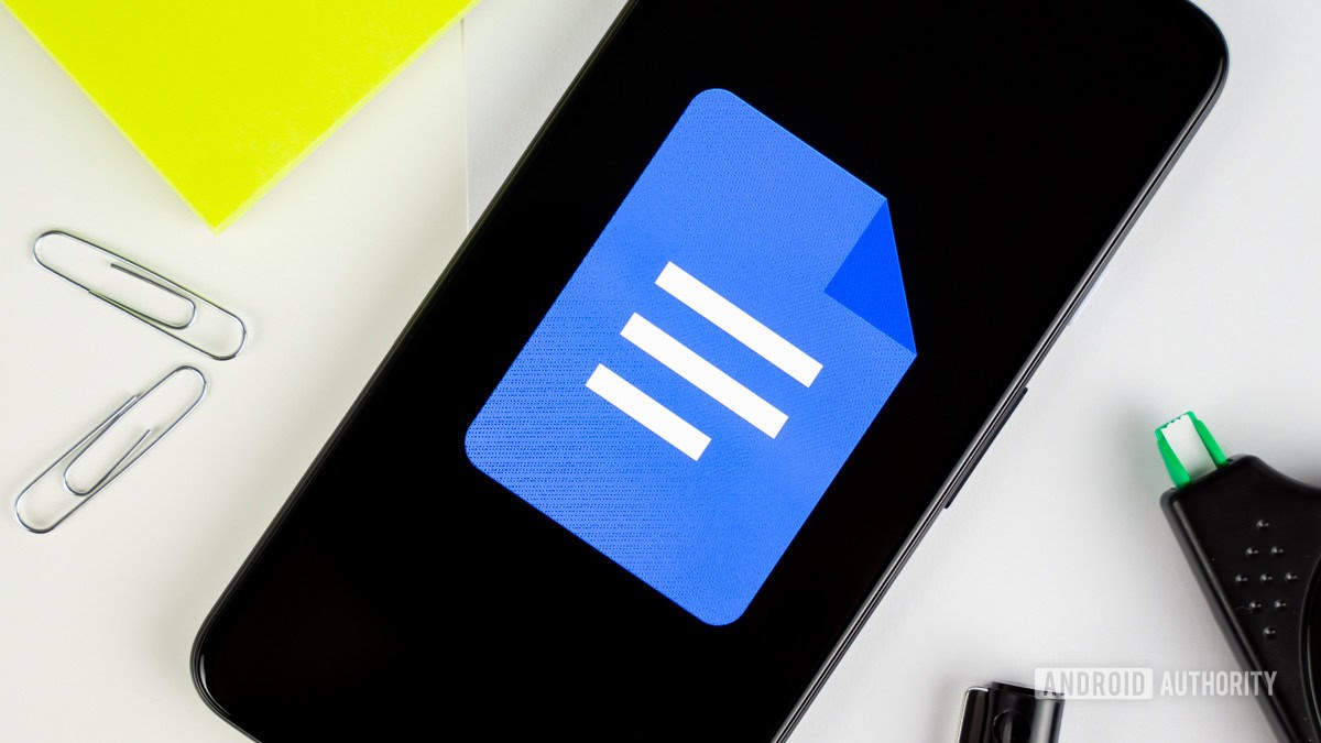 Google Docs on Android rolling out Gemini Live-like upgrade