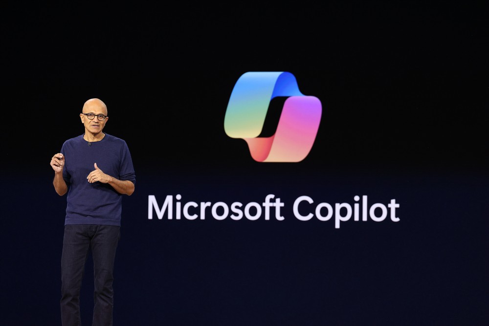 Сатья Наделла из Microsoft заявил о необходимости "аварийного тормоза" для ИИ-моделей