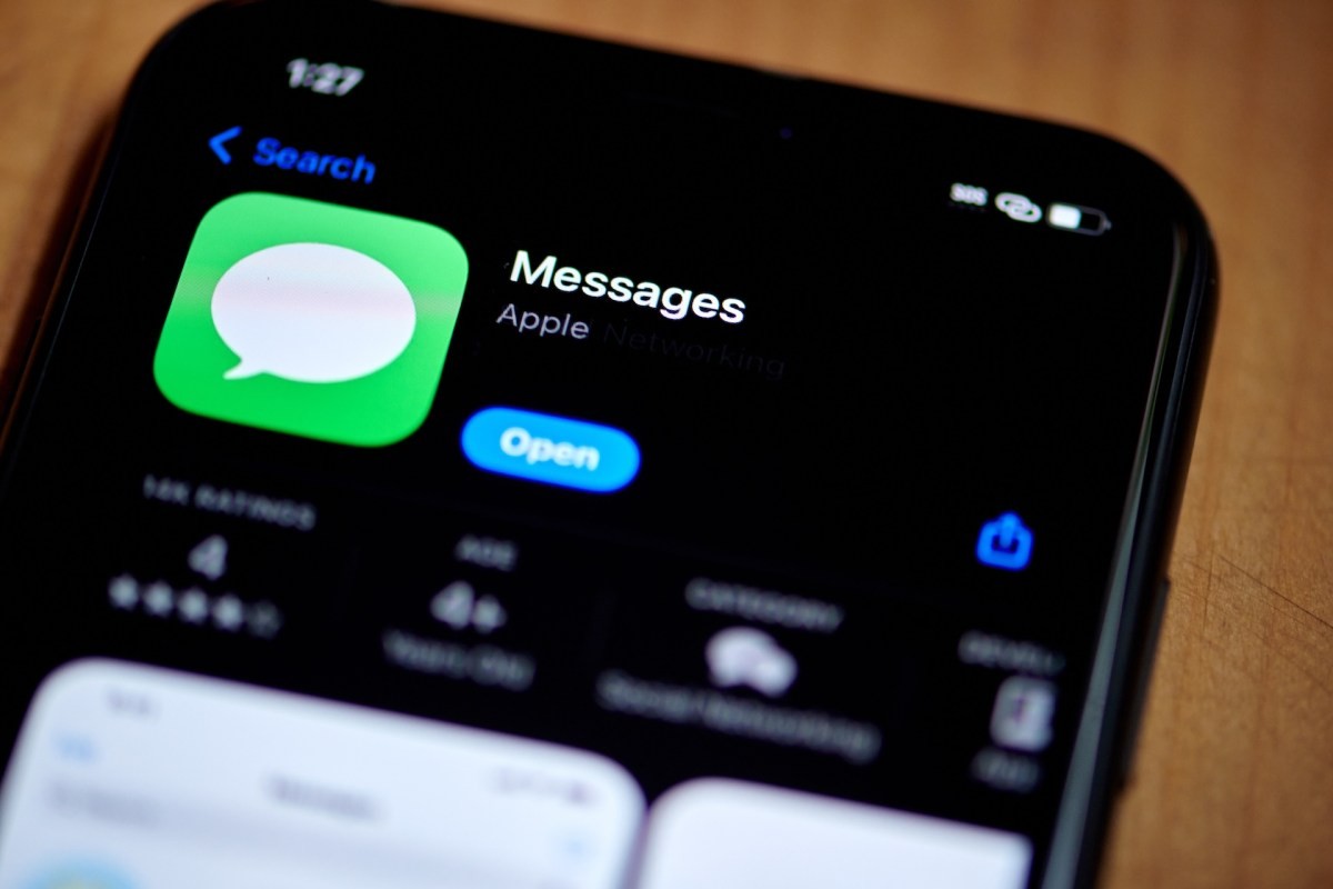 ChatGPT can now send texts for you with new Apple Messages integration