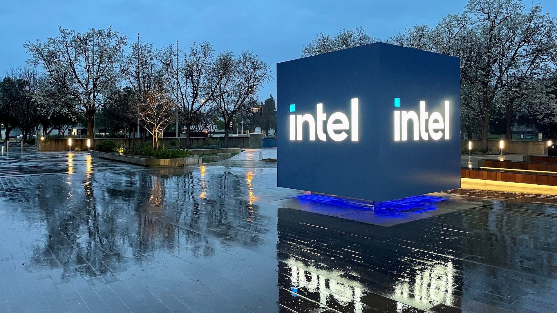 Intel stock crash wipes out $1 trillion from semiconductor market